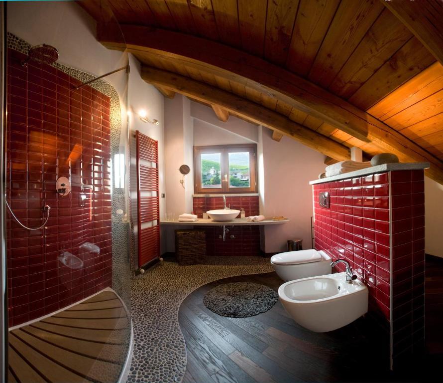 Casa Svizzera Agriturismo Panzió Barolo Szoba fotó